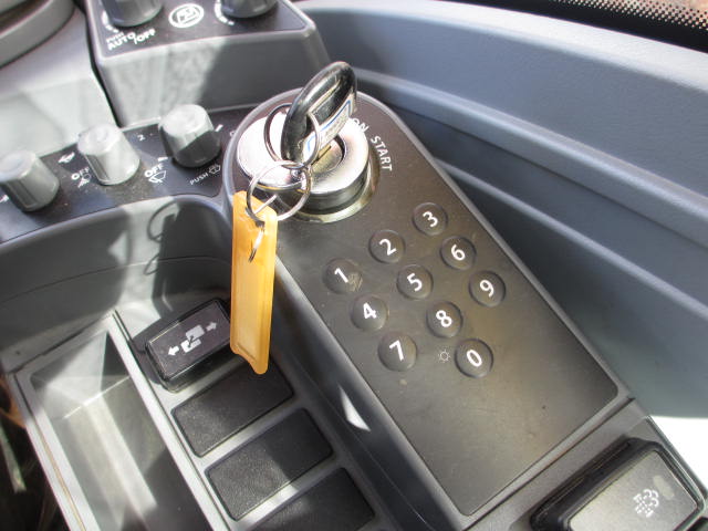 HITACHI ZX200LC-7（501193） - Image 58